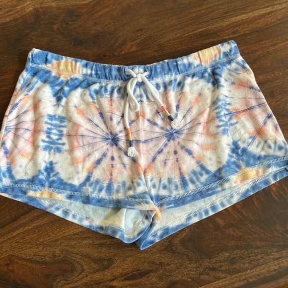 Sz M P.J. Salvage Blue Tie Dye SOFT Pull On Drawstring Shorts Poly Blend - Picture 1 of 5